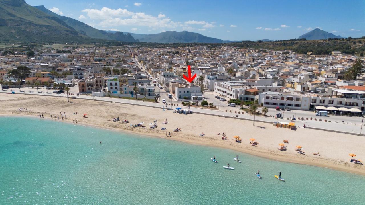 Casa Azzurra Sul Mare E Centralissima San Vito Lo Capo Dış mekan fotoğraf