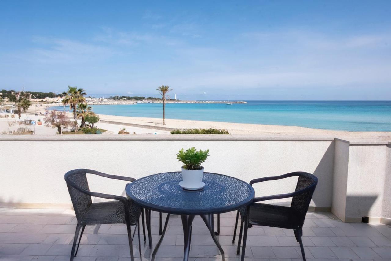 Casa Azzurra Sul Mare E Centralissima San Vito Lo Capo Dış mekan fotoğraf